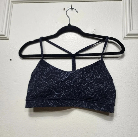 Lululemon Flow Y Bra *Nulu Sport Bra Size 10 Outdoors Gym Athletic Running - Picture 3 of 8